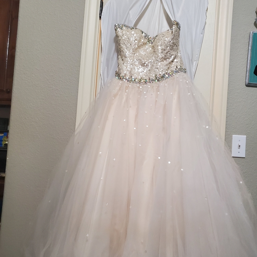Prom dress
